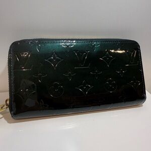 Louis Vuitton Vernis Leather Dark Green Wallet